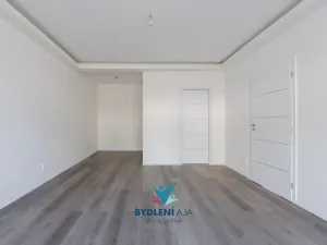 Prodej rodinného domu, Dubí, V Aleji, 206 m2