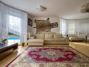 Prodej rodinného domu, Hostivice, náměstí Jana IV. z Dražic, 185 m2