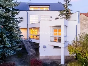 Prodej ordinace, Křižanov, Benešovo náměstí, 530 m2