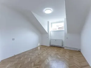 Pronájem bytu 2+1, Praha - Vinohrady, Italská, 59 m2