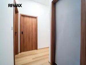 Prodej bytu 2+1, Praha - Karlín, Pernerova, 62 m2