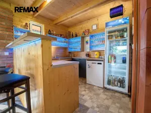 Prodej komerční nemovitosti, Chrášťany, 10917 m2