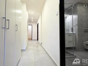 Prodej bytu 2+1, Praha - Dejvice, Krohova, 76 m2