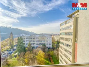 Pronájem bytu 3+kk, Praha - Karlín, U Sluncové, 65 m2