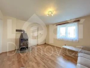 Prodej rodinného domu, Vlčice, 185 m2