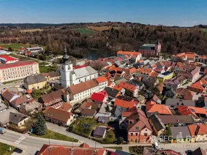 Prodej rodinného domu, Kamenice nad Lipou, Dobšova, 270 m2