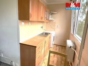 Pronájem bytu 1+kk, Kladno - Kročehlavy, Benešovská, 30 m2
