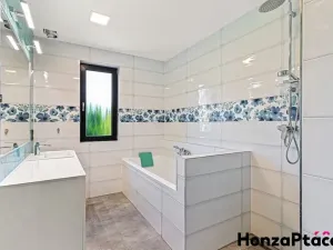 Prodej rodinného domu, Černé Voděrady, Černokostelecká, 159 m2