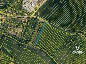 Prodej podílu zahrady, Dobrkovice, 886 m2