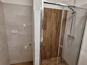 Pronájem bytu 2+kk, Praha - Vysočany, Novovysočanská, 60 m2