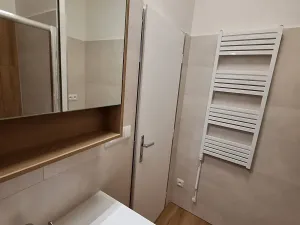 Pronájem bytu 2+kk, Praha - Vysočany, Novovysočanská, 60 m2