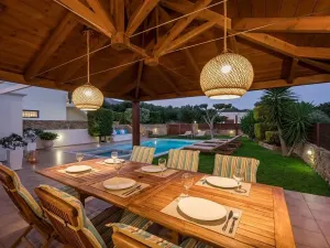 Prodej rodinného domu, Afráta, Řecko, 200 m2