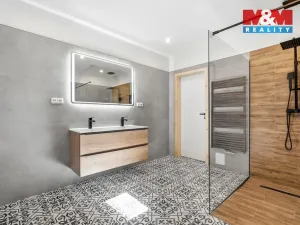 Prodej rodinného domu, Železný Brod - Bzí, 313 m2