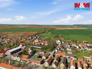 Prodej zemědělské usedlosti, Kněževes, Pražská, 90 m2