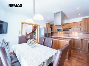 Prodej rodinného domu, Chrášťany, 175 m2