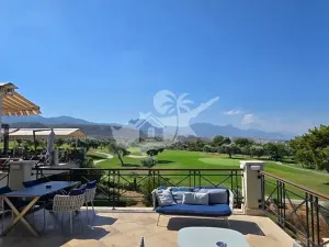 Prodej bytu 2+1, Agios Amvrosios Keryneias, Kypr, 83 m2