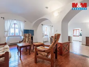 Prodej rodinného domu, Divišov, Horní náměstí, 213 m2