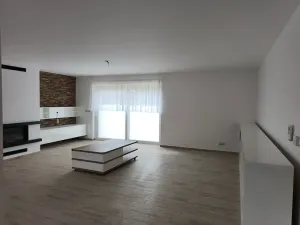Prodej rodinného domu, Zichovec, 384 m2