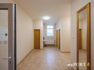 Prodej kanceláře, Nová Role, Tovární, 1088 m2
