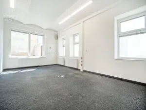 Prodej kanceláře, Mladá Boleslav, Ptácká, 305 m2