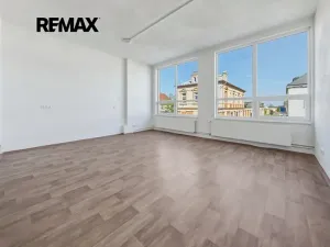 Pronájem obchodního prostoru, Nový Bor, Tř. T. G. Masaryka, 55 m2