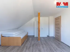 Prodej rodinného domu, Okrouhlá, 222 m2