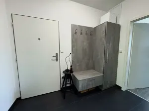Pronájem bytu 2+kk, Praha - Vršovice, Omská, 50 m2