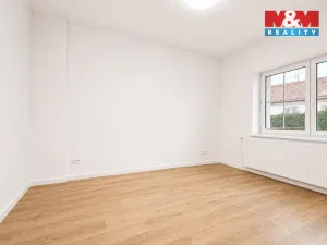 Prodej rodinného domu, Karlovy Vary - Tašovice, Česká, 200 m2