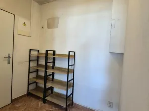 Pronájem obchodního prostoru, Oslavany, náměstí 13. prosince, 28 m2