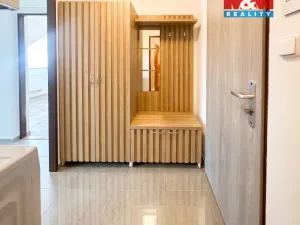 Pronájem bytu 1+1, Jedlová, 42 m2