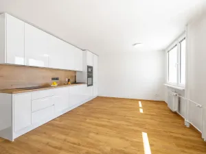 Prodej bytu 3+kk, Praha - Lhotka, Jílovská, 71 m2