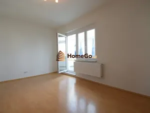 Pronájem bytu 1+1, Praha - Nusle, U gymnázia, 52 m2