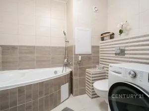 Prodej bytu 3+1, Děčín, Oblouková, 74 m2