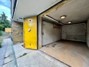 Pronájem garáže, Praha, Od Vysoké, 15 m2