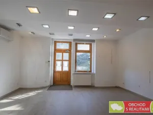 Pronájem obchodního prostoru, Říčany, 17. listopadu, 61 m2