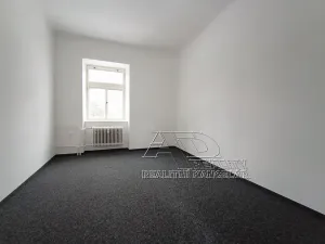 Pronájem kanceláře, České Budějovice, Kanovnická, 132 m2