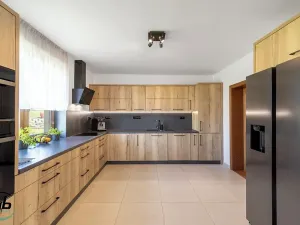 Prodej rodinného domu, Pržno, 384 m2