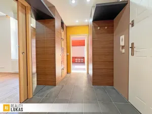 Pronájem kanceláře, Ostrava, Mírová, 95 m2