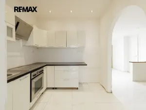 Prodej bytu 3+1, Čáslav, Husova, 63 m2