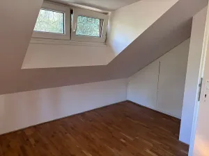 Pronájem rodinného domu, Jesenice, 120 m2