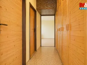 Pronájem bytu 1+1, Milovice, Mírová, 28 m2