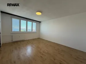 Pronájem bytu 3+1, Břeclav, Na Valtické, 66 m2