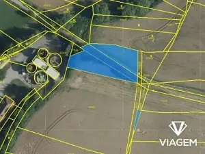 Prodej podílu pole, Golčův Jeníkov, 565 m2