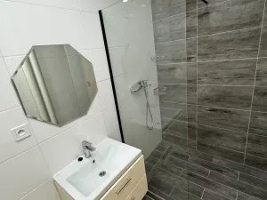 Pronájem bytu 2+1, Teplice, Buzulucká, 52 m2