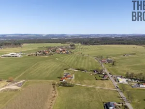 Prodej komerčního pozemku, Horní Jelení, 25556 m2