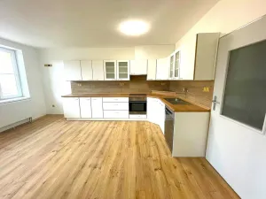 Pronájem bytu 2+1, Mirotice, Kopeckého, 60 m2