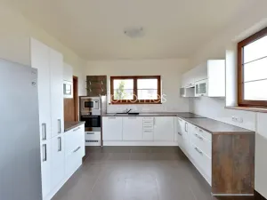 Pronájem vily, Horoměřice, Rabochova, 250 m2