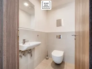 Prodej bytu 3+kk, Praha - Strašnice, Zvěřinova, 97 m2