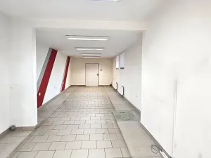 Pronájem obchodního prostoru, Letovice, Masarykovo náměstí, 100 m2