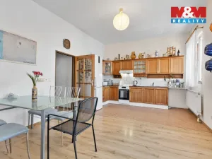 Prodej obchodního prostoru, Mimoň - Mimoň II, náměstí Čsl. armády, 150 m2